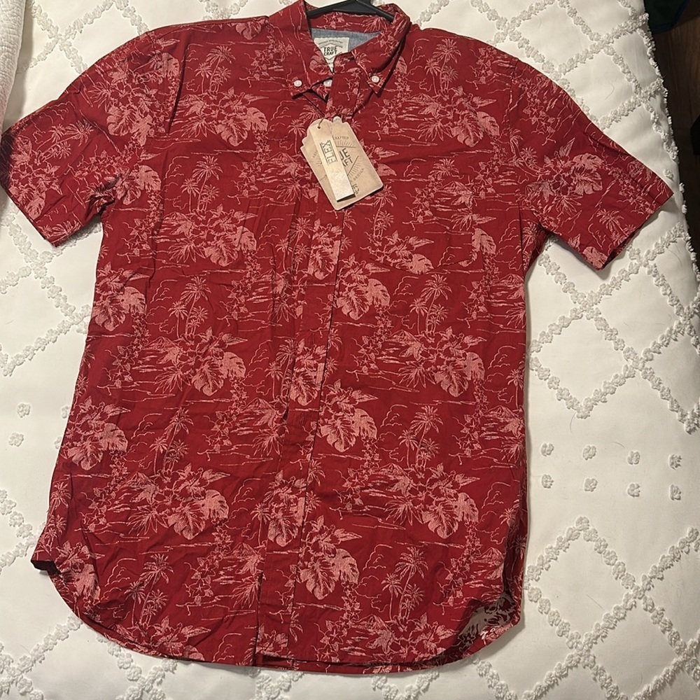 True Craft casual shirt. Size small NWTs